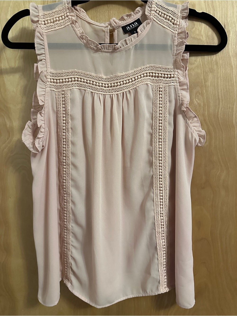 Anna Sleeveless Ruffle Trim Blouse in Light Pink